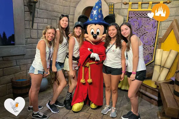 turistas con mickey mouse